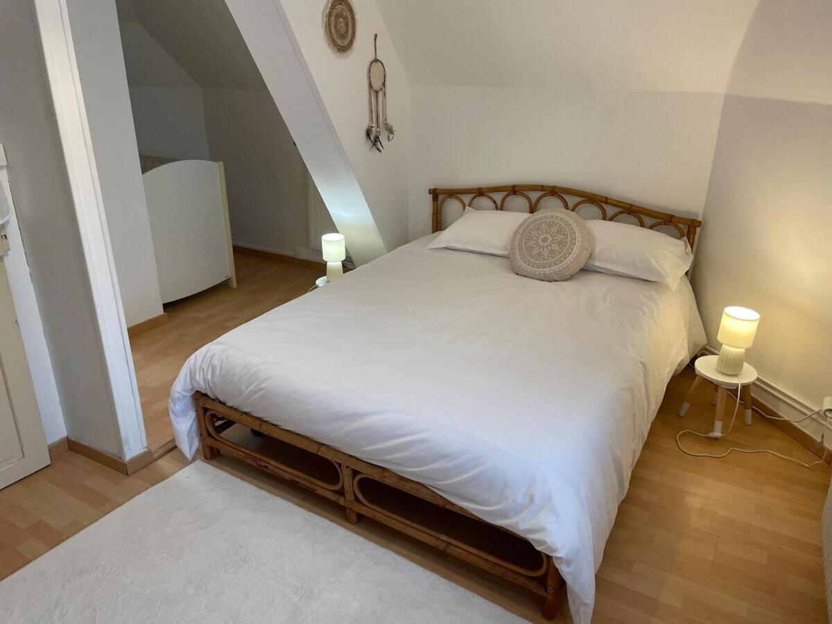 Maison De Ville Avec Parking Gratuit Chablis Zewnętrze zdjęcie
